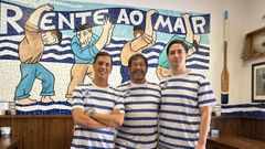 Cax� cos fillos que traballan en Rente ao Mar