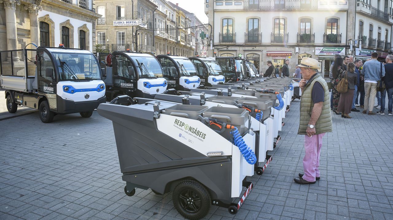 Una renovada flotilla de limpieza verde toma las calles de Pontevedra