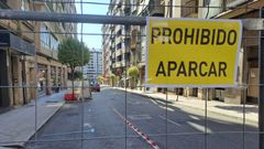 Una de las primeras consecuencias de las obras del paso de peatones situado frente a Florentino Cuevillas es que ya no se puede aparcar en el tramo de la avenida de La Habana comprendido entre Xo�n XXIII y Concepci�n Arenal.