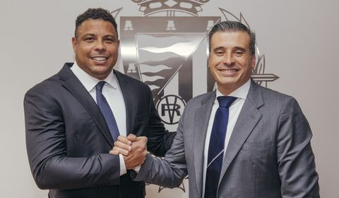 Ronaldo Nazario y Miguel ngel Gmez