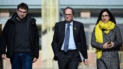 Quim Torra, con miembros de su equipo, tras visitar a los presos en Soto del Real