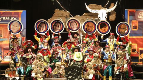 O auditorio do Grove, a tope coas s�as comparsas