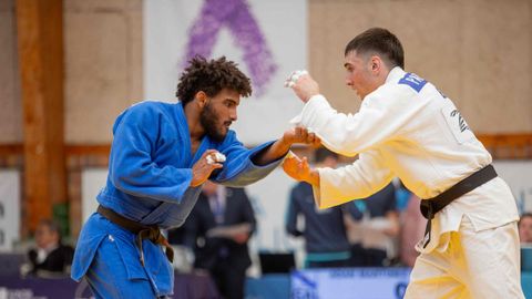 Supercopa de Espa�a de Galicia de Yudo en el pabell�n San Narciso de Mar�n
