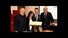 Alonso Montero, Rey, Alonso e Barreiro, no acto de cesi�n na Coru�a