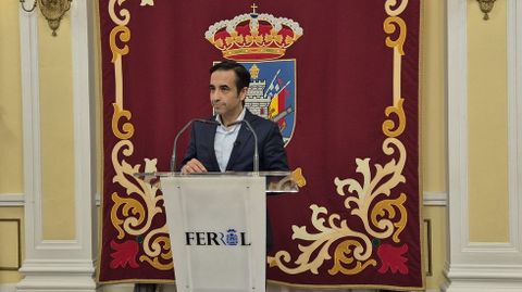 El alcalde de Ferrol, Jos Manuel Rey Varela, durante una rueda de prensa en el Concello.