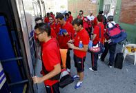 La expedici�n ourensanista parti� ayer desde el estadio de O Couto.