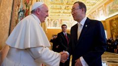 El papa Francisco junto al secretario de la ONU, Ban Ki-Moon.