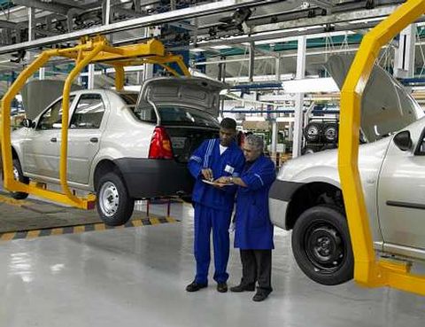 Planta de Renault en Tnger, para la que producen en Marruecos las gallegas Viza, Hispamoldes e Izmar.