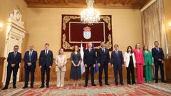 Bienvenidas y despedidas en la toma de posesi�n de los nuevos conselleiros de la Xunta