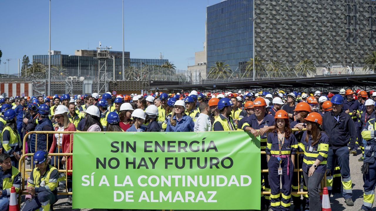 La Eurocámara pide a España revertir el cierre de Almaraz para evitar tensiones en el sistema