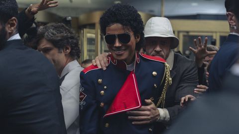 Jaafar Jackson, sobrino del rey del pop, en una escena de 'Michael'