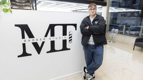 Marco Tages tiene 19 a�os y es de Tufi�ns, en Cereixo.