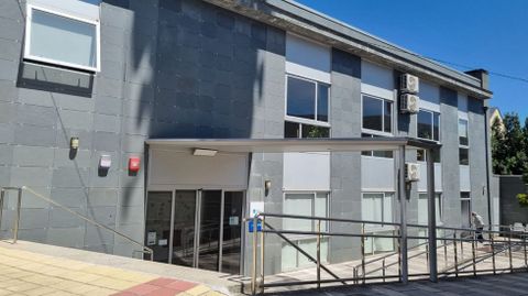 Fachada del centro de día de A Rúa de Valdeorras.