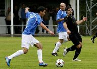 Los futbolistas del Atl�tico Escair�n dieron la campanada en el campo de A Medela.