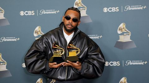 Kendrick Lamar consigui� estatuilla por �Luther� (Mejor grabaci�n del a�o) y por �GNX� (Mejor �lbum de rap)