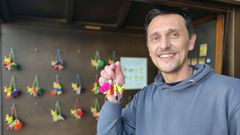 Jorge Bell�n, en la imagen, muestra uno de los tradicionales �sanandresi�os�.