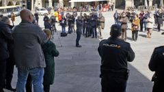 Ourense muestra su repulsa a los atentados de Bruselas.En la capital hubo una concentraci�n en la praza Maior
