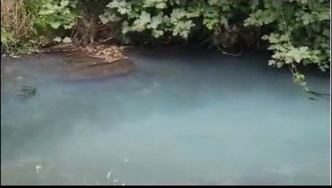 Vertido reciente en el Lagares a la altura de Srdoma.