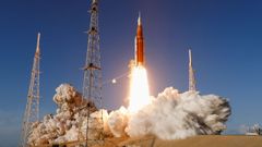 Momento del lanzamiento de la misi�n espacial de la NASA Artemis 2, en direcci�n a la Luna.