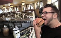 Miguel Gonz�lez se�ala que este fin de semana estar� dedicado a Estados Unidos. 