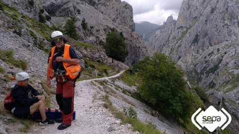 Rescate de monta�a en Cabrales