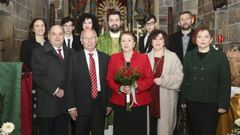 Mercedes, en el centro, cuando celebr� las bodas de oro junto a su marido, Ponciano Nieto, y su familia
