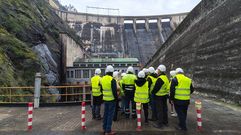 Vecinos de Os Peares conocieron su presa por dentro
