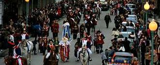 <span lang= es-es >Ordes</span>. M�s de 4.000 personas participaron en la cabalgata ordense, que recorri� las principales r�as para desembocar en la Alameda, donde estaba instalado un vistoso Bel�n viviente bajo una carpa
