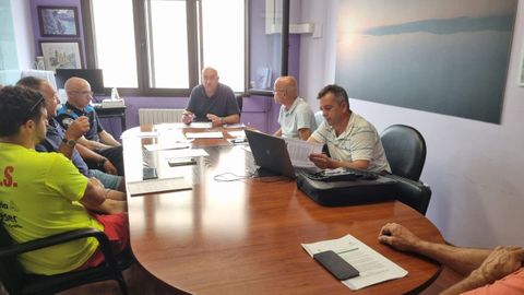 Reuni&oacute;n del Concello de Valdovi&ntilde;o por el eclipse total