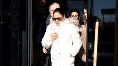 Isabel Pantoja sale de los juzgados de Pozuelo de Alarc�n junto a su abogado, Eduardo de Urbano, tras ratificar la demanda contra varios periodistas