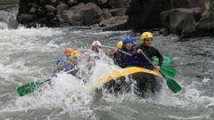 El �rafting�, o descenso en balsa grupal, es uno de los emblemas del deporte de aventura