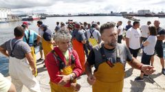 Mariscadores de Cabo de Cruz protestan en el puerto de Ribeira