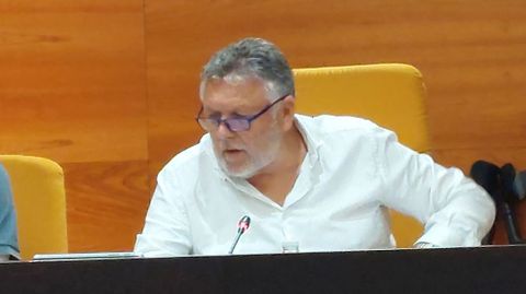 Telmo Martn, alcalde de Sanxenxo, en el pleno de este lunes