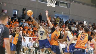 Duelo de pretemporada entre el Obradoiro y el Leyma Coru�a