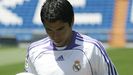 Javier Saviola.Javier Saviola en su presentacin con el Real Madrid tras dejar el Barcelona