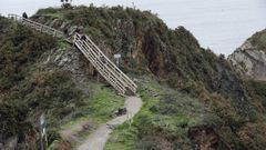 Fuertes temporales registrados a finales del 2022 obligaron a cerrar el acceso a O Fuci�o do Porco debido a los destrozos